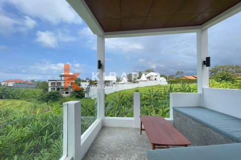 2 bedrooms Villa in Denpasar, Indonesia No. 13073 18