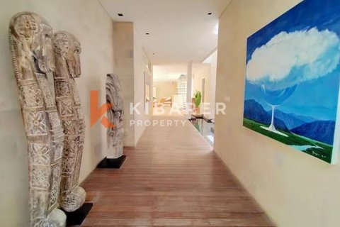 3 bedrooms Villa in Tibubeneng, Badung, Indonesia No. 13072 2