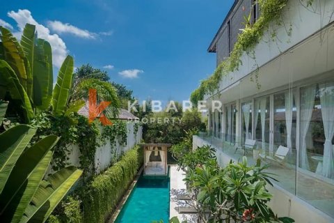 3 bedrooms Villa in Tibubeneng, Badung, Indonesia No. 13072 10