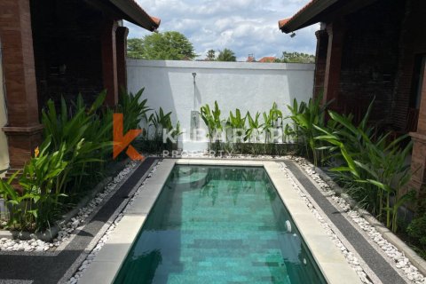 2 bedrooms Villa in Tibubeneng, Badung, Indonesia No. 13071 11