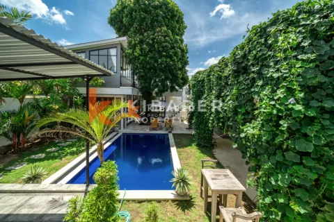 5 bedrooms Villa in Badung, Indonesia No. 12199 2