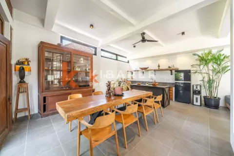 5 bedrooms Villa in Badung, Indonesia No. 12199 3