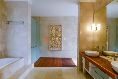 4 bedrooms Villa in Balangan, Indonesia No. 12197 12