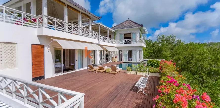 4 bedrooms Villa in Balangan, Indonesia No. 12197