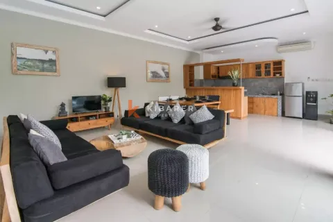 3 bedrooms Villa in Tibubeneng, Badung, Indonesia No. 12198 6