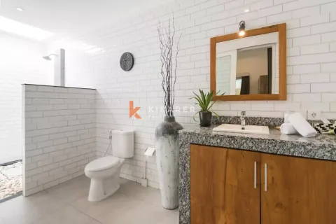 3 bedrooms Villa in Tibubeneng, Badung, Indonesia No. 12198 12