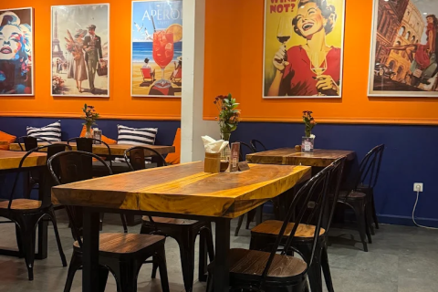 Commercial property in Seminyak, Badung,  No. 9220 8