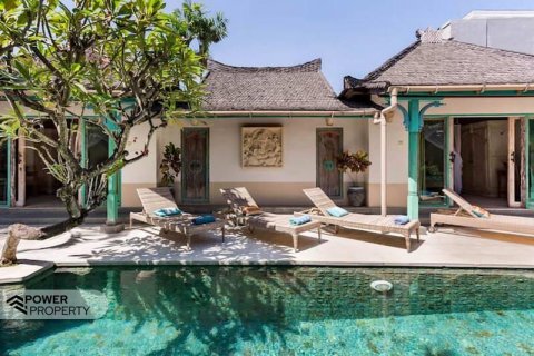 Вилла с 3 спальнями в Seminyak, Бадунг,  № 9225 3