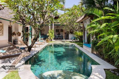 Вилла с 3 спальнями в Seminyak, Бадунг,  № 9225 2