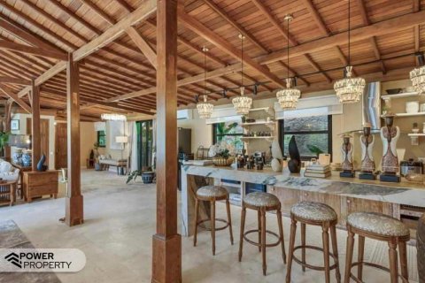 4 bedrooms Villa in Jimbaran, Badung, No. 9224 10