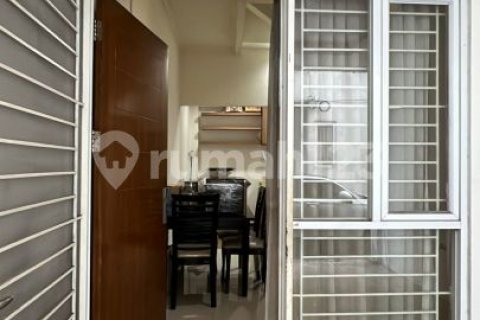 3 bedrooms House in Grogol Petamburan, Jakarta, Indonesia No. 13461 11