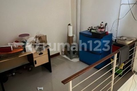 3 bedrooms House in Grogol Petamburan, Jakarta, Indonesia No. 13461 14
