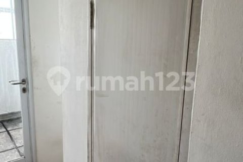 3 bedrooms House in Grogol Petamburan, Jakarta, Indonesia No. 13461 21