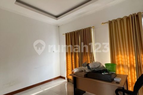 3 bedrooms House in Grogol Petamburan, Jakarta, Indonesia No. 13461 18