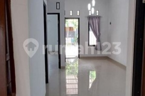 3 bedrooms House in Tangerang, Indonesia No. 13466 2