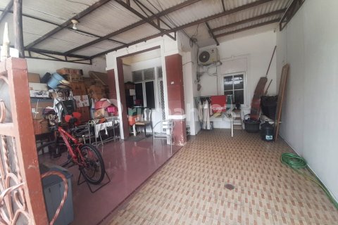 2 bedrooms House in Tangerang, Indonesia No. 13464