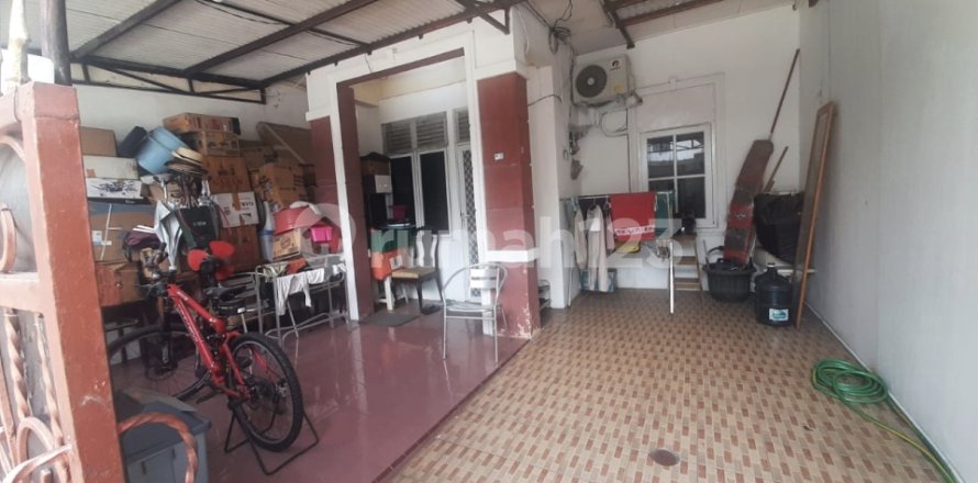 2 bedrooms House in Tangerang, Indonesia No. 13464