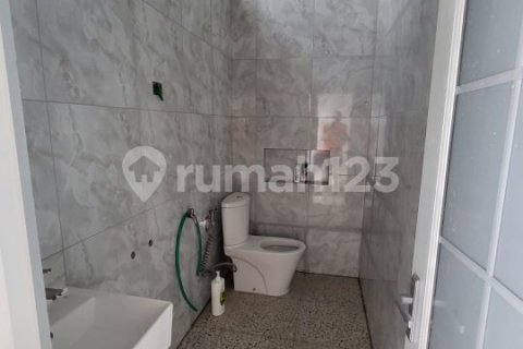 3 bedrooms House in Jakarta, Indonesia No. 13463 12