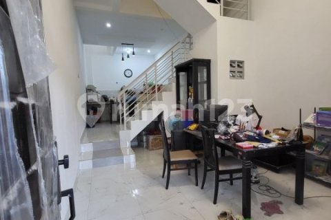 3 bedrooms House in Jakarta, Indonesia No. 13463 3