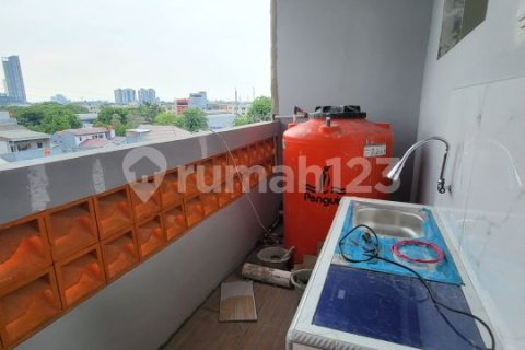 3 bedrooms House in Jakarta, Indonesia No. 13463 16