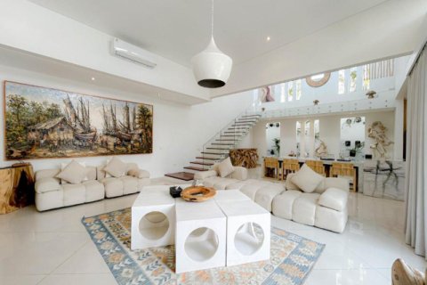 Вилла с 3 спальнями в Южный Денпасар, Денпасар, Индонезия № 9856 16