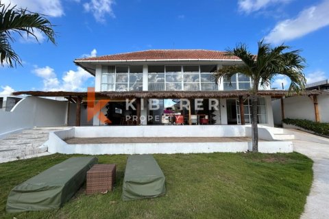 4 bedrooms Villa in Canggu, Badung, Indonesia No. 12528 5