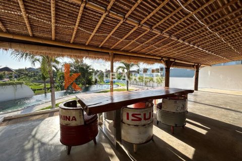 4 bedrooms Villa in Canggu, Badung, Indonesia No. 12528 9