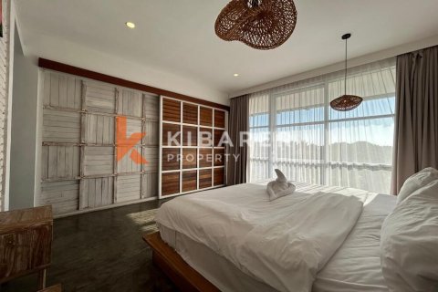 4 bedrooms Villa in Canggu, Badung, Indonesia No. 12528 11