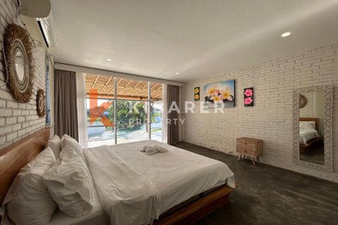 4 bedrooms Villa in Canggu, Badung, Indonesia No. 12528 22