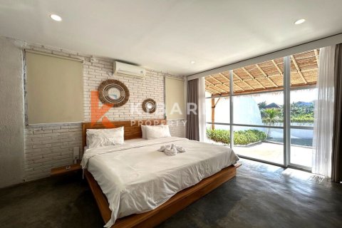 4 bedrooms Villa in Canggu, Badung, Indonesia No. 12528 26