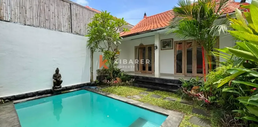 2 bedrooms Villa in Denpasar, Indonesia No. 12533