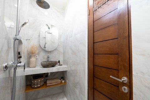 76m2 Villa in Kerobokan, Badung, Indonesia No. 9689 19