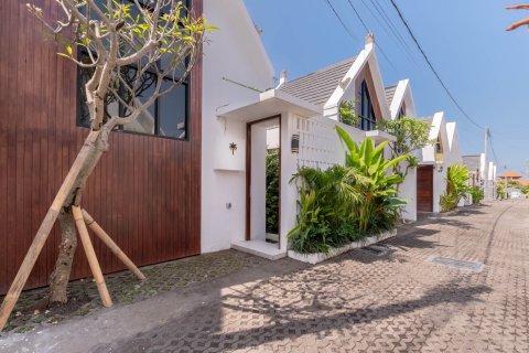 76m2 Villa in Kerobokan, Badung, Indonesia No. 9689 23