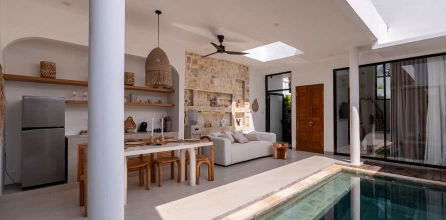 Studio Villa in Kerobokan, Badung, Indonesia No. 9689