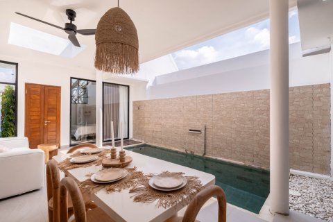 76m2 Villa in Kerobokan, Badung, Indonesia No. 9689 3