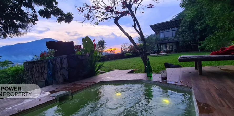 4 bedrooms Villa in Tabanan, No. 9034