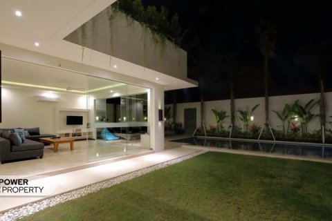 3 bedrooms Villa in Seminyak, Badung,  No. 9036 6