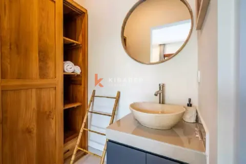 4 bedrooms Villa in Canggu, Badung, Indonesia No. 12138 18