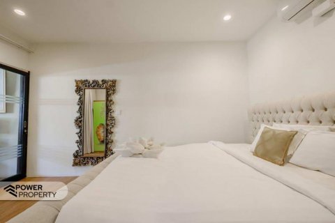 9 bedrooms Apartment in Seminyak, Badung,  No. 8953 5