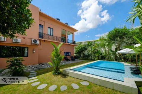 9 bedrooms Apartment in Seminyak, Badung,  No. 8953 21