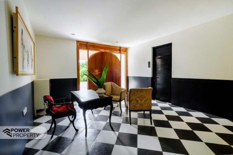 9 bedrooms Apartment in Seminyak, Badung,  No. 8953 23