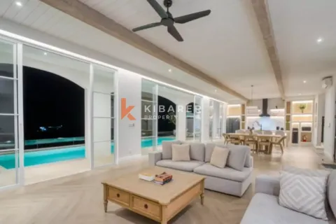 4 bedrooms Villa in Ungasan, Badung, Indonesia No. 13234 2