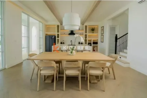 4 bedrooms Villa in Ungasan, Badung, Indonesia No. 13233 5