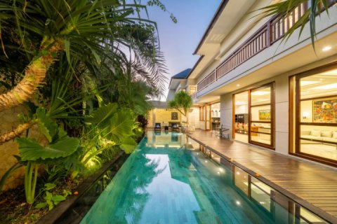 4 bedrooms Villa in Tampaksiring, Gianyar, Indonesia No. 13235 29