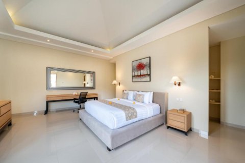 4 bedrooms Villa in Tampaksiring, Gianyar, Indonesia No. 13235 20