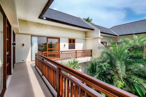 4 bedrooms Villa in Tampaksiring, Gianyar, Indonesia No. 13235 22