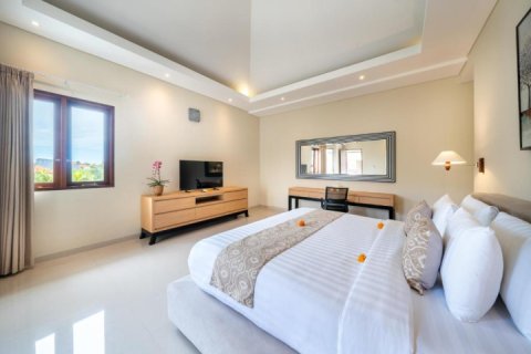 4 bedrooms Villa in Tampaksiring, Gianyar, Indonesia No. 13235 21
