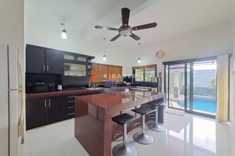 3 bedrooms Villa in Nusa Dua, Badung, Indonesia No. 12557 5