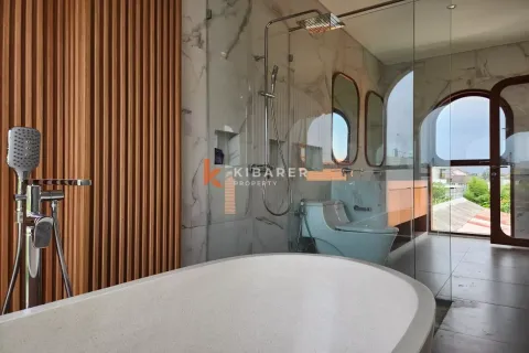 4 bedrooms Villa in Canggu, Badung, Indonesia No. 12554 5