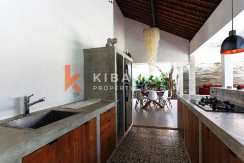 5 bedrooms Villa in Badung, Indonesia No. 13039 17